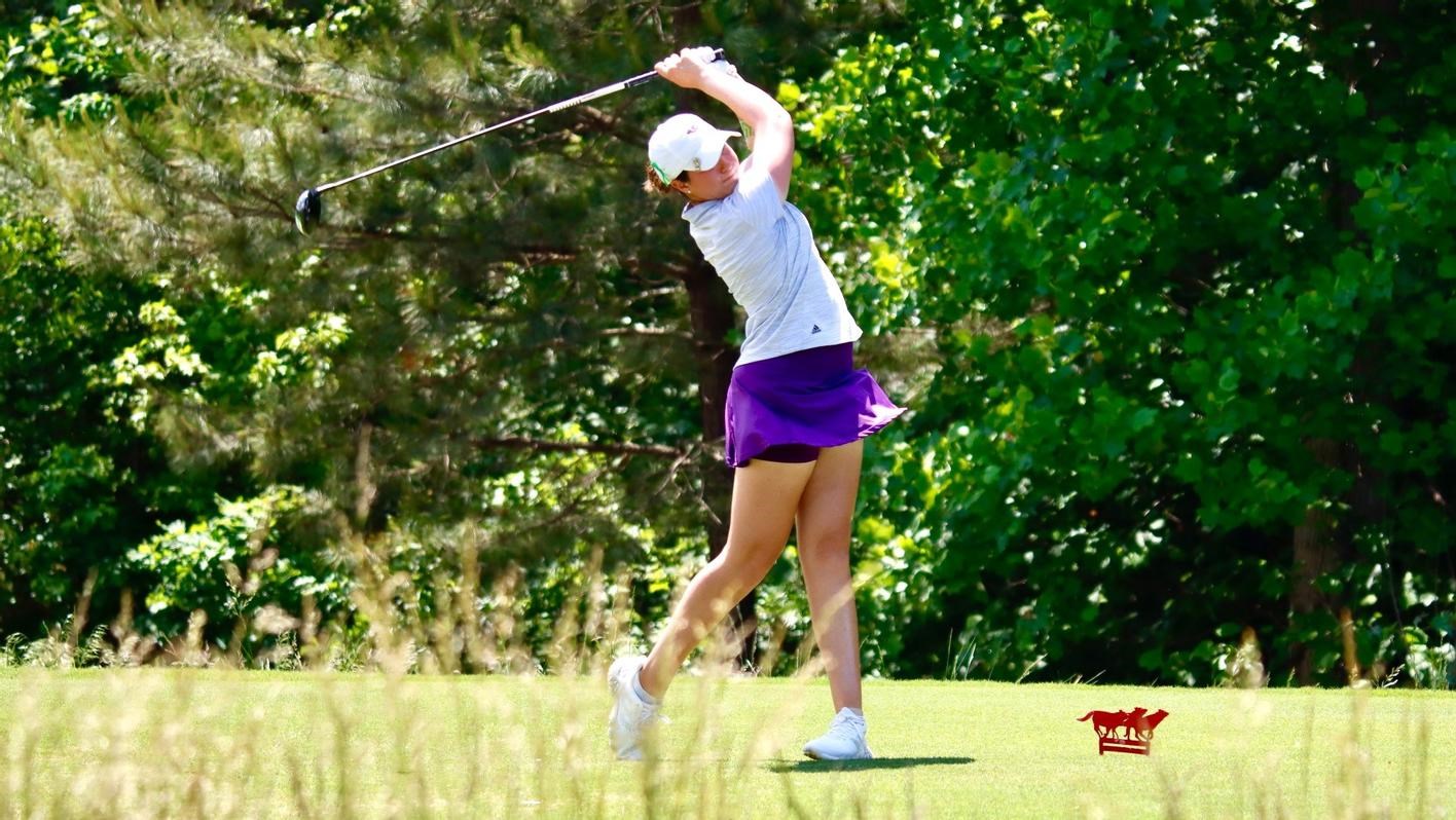 High Point's Sarah Kahn Sits Top 10 Following Round One at NCAA Regional